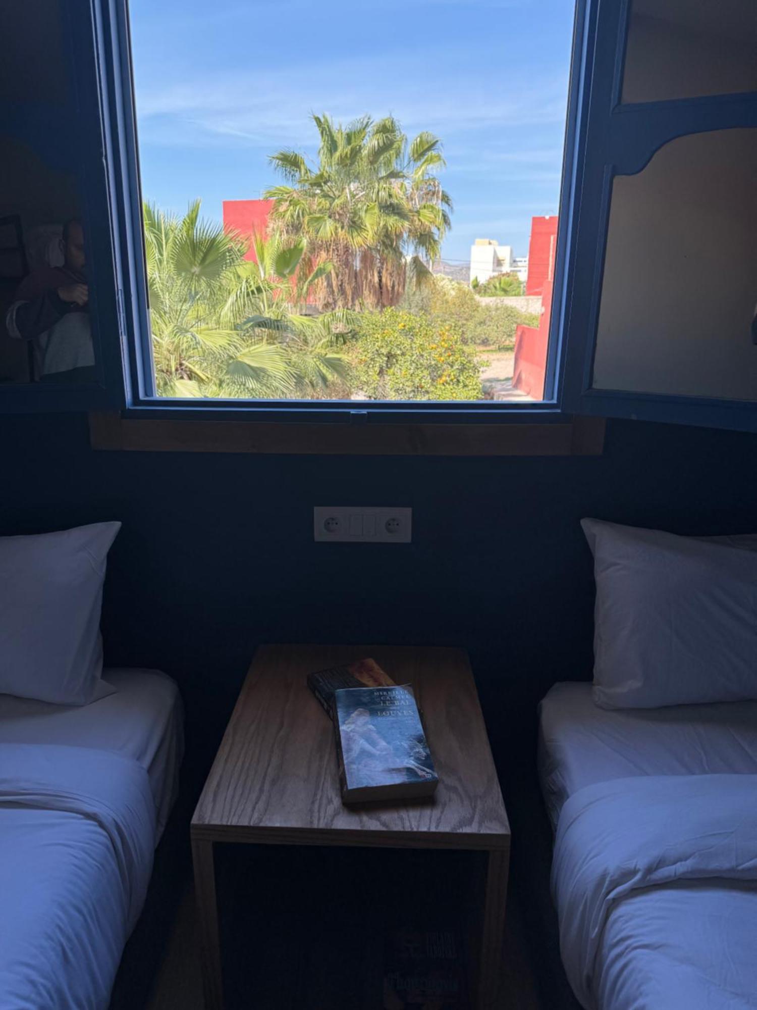 Hostel Playa Del Sol Surf House Tamraght Exterior foto